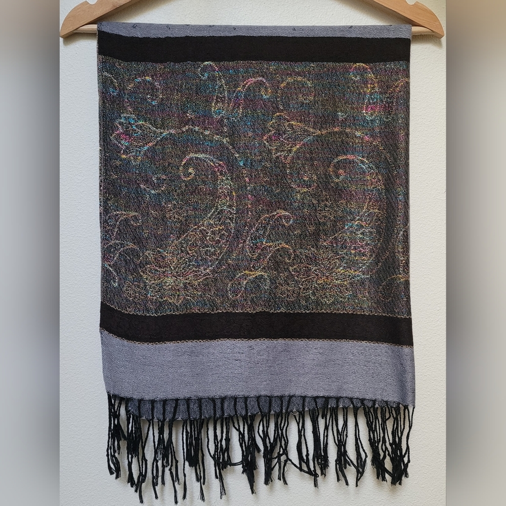 Rainbow Shimmer Paisley Pattern Fringed Scarf/Shawl, Gray & Black